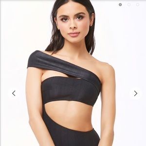 Ribbed One-Shoulder Swimsuit